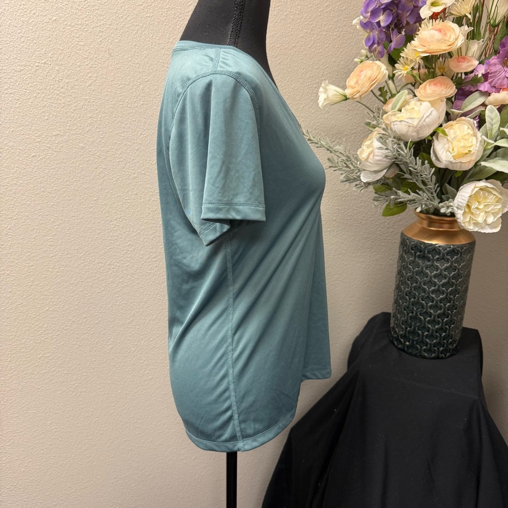 Elegant Teal V-Neck Women's Top - Picture 4 of 8